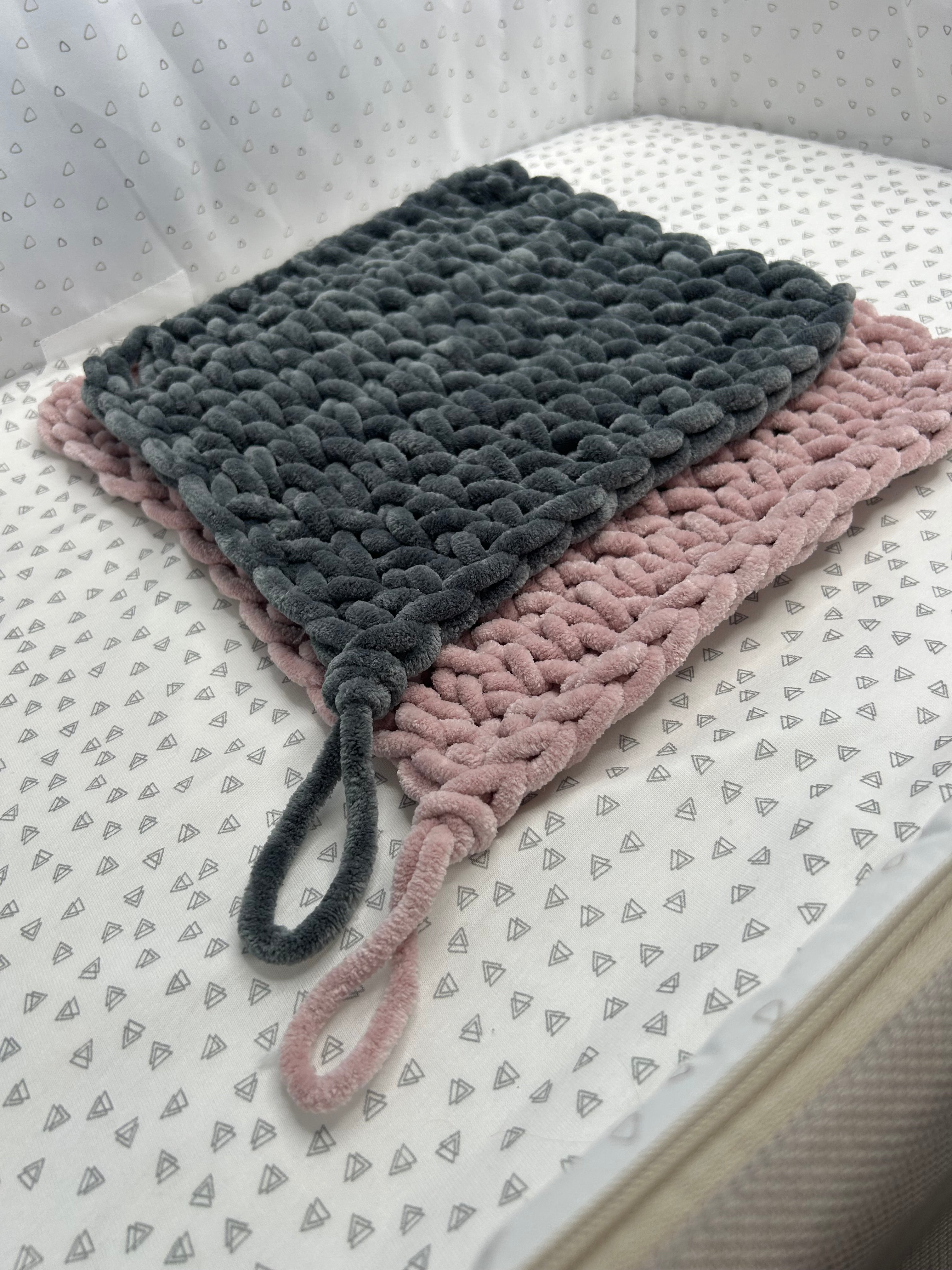 Misknit - Stormy Grey Comforter